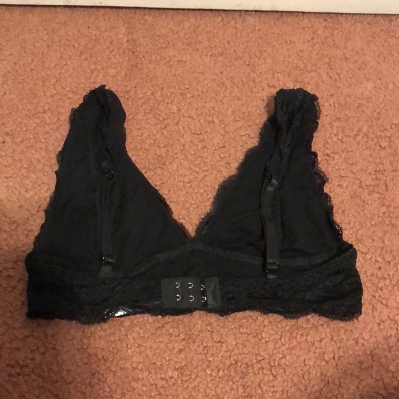 Fashion Nova Black Lace Bra - Picture 3 of 4